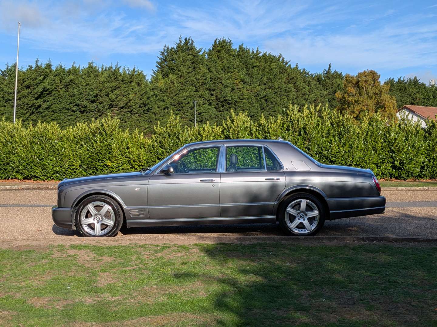 <p>2005 BENTLEY ARNAGE T</p>