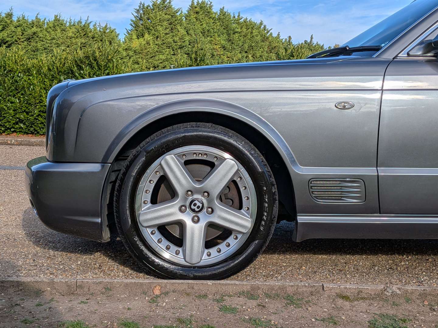 <p>2005 BENTLEY ARNAGE T</p>