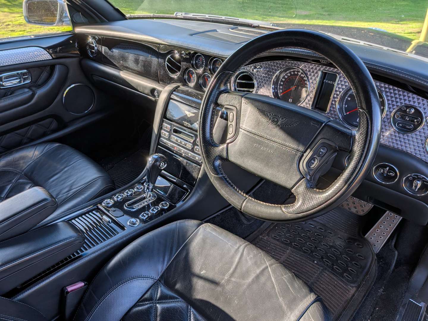 <p>2005 BENTLEY ARNAGE T</p>