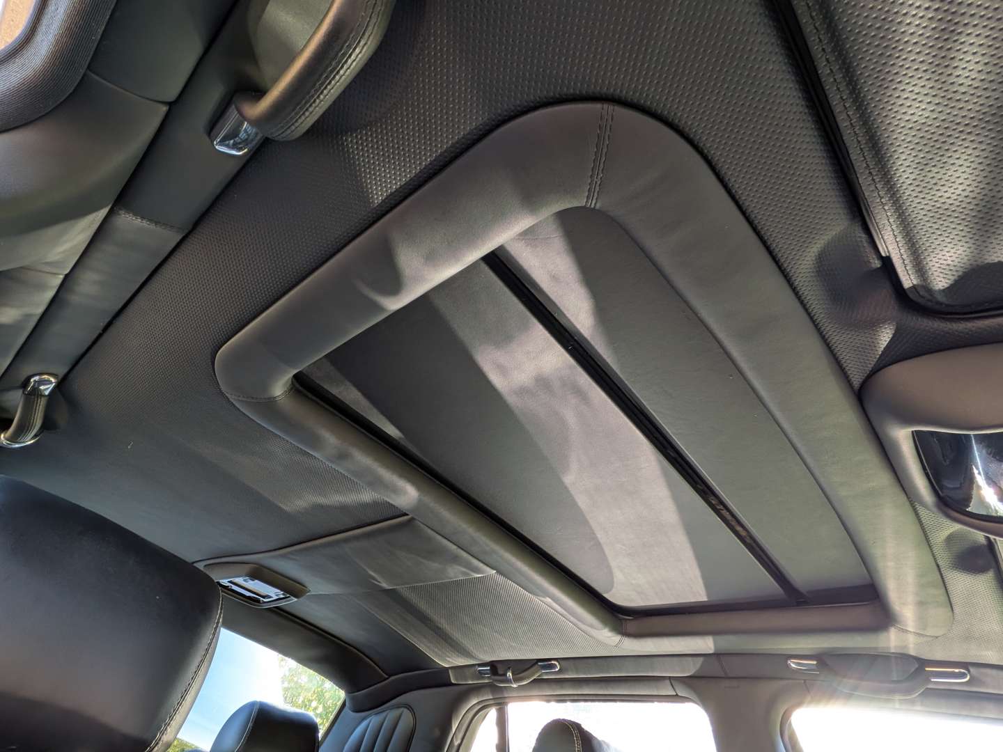<p>2005 BENTLEY ARNAGE T</p>