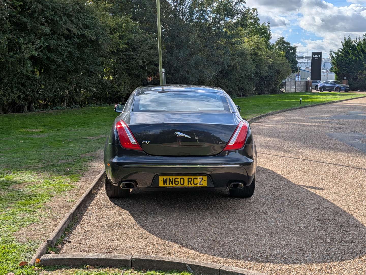 <p>2010 JAGUAR XJ PREMIUM LUXURY V6</p>