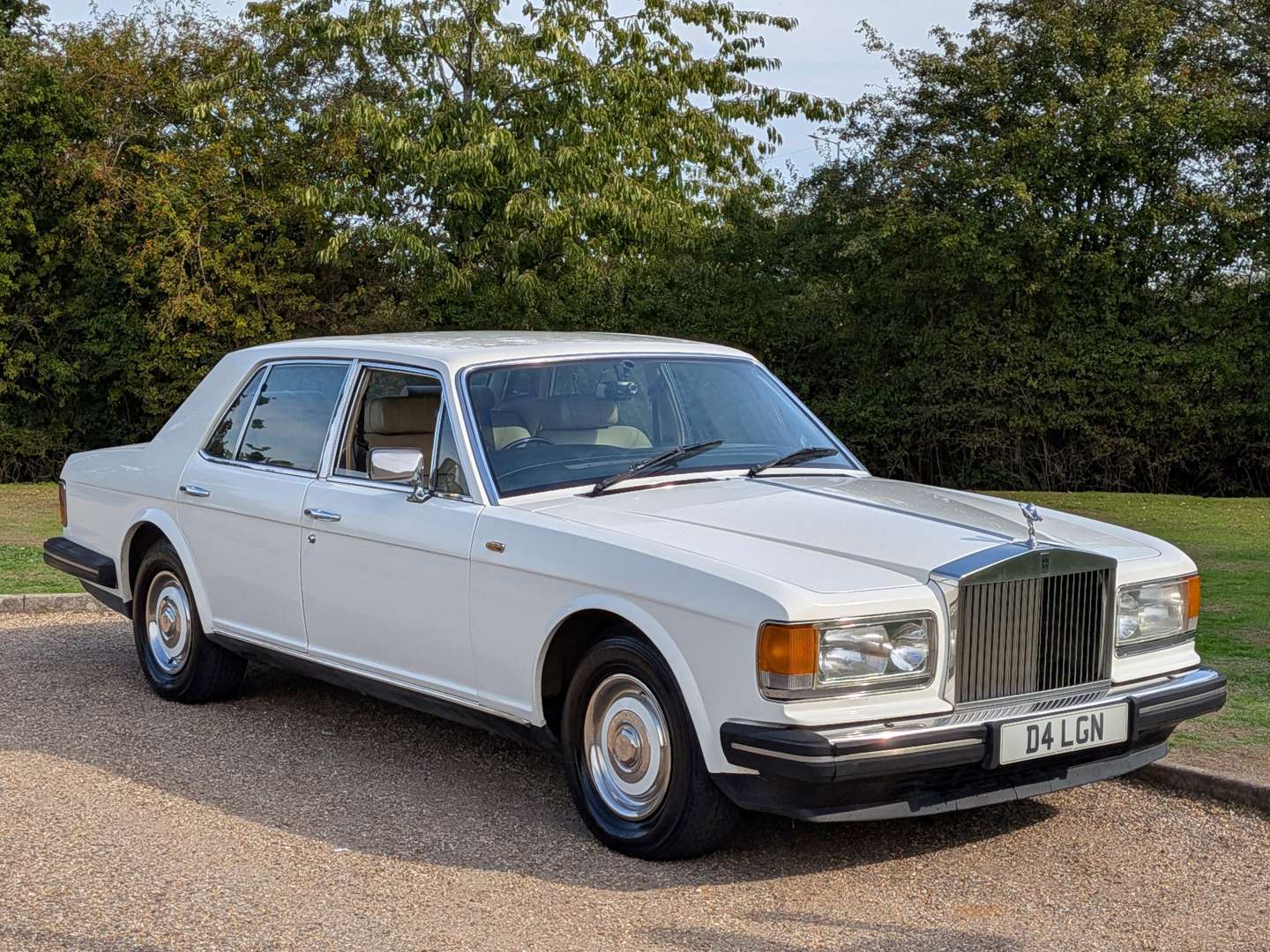 <p>1987 ROLLS ROYCE SILVER SPIRIT</p>
