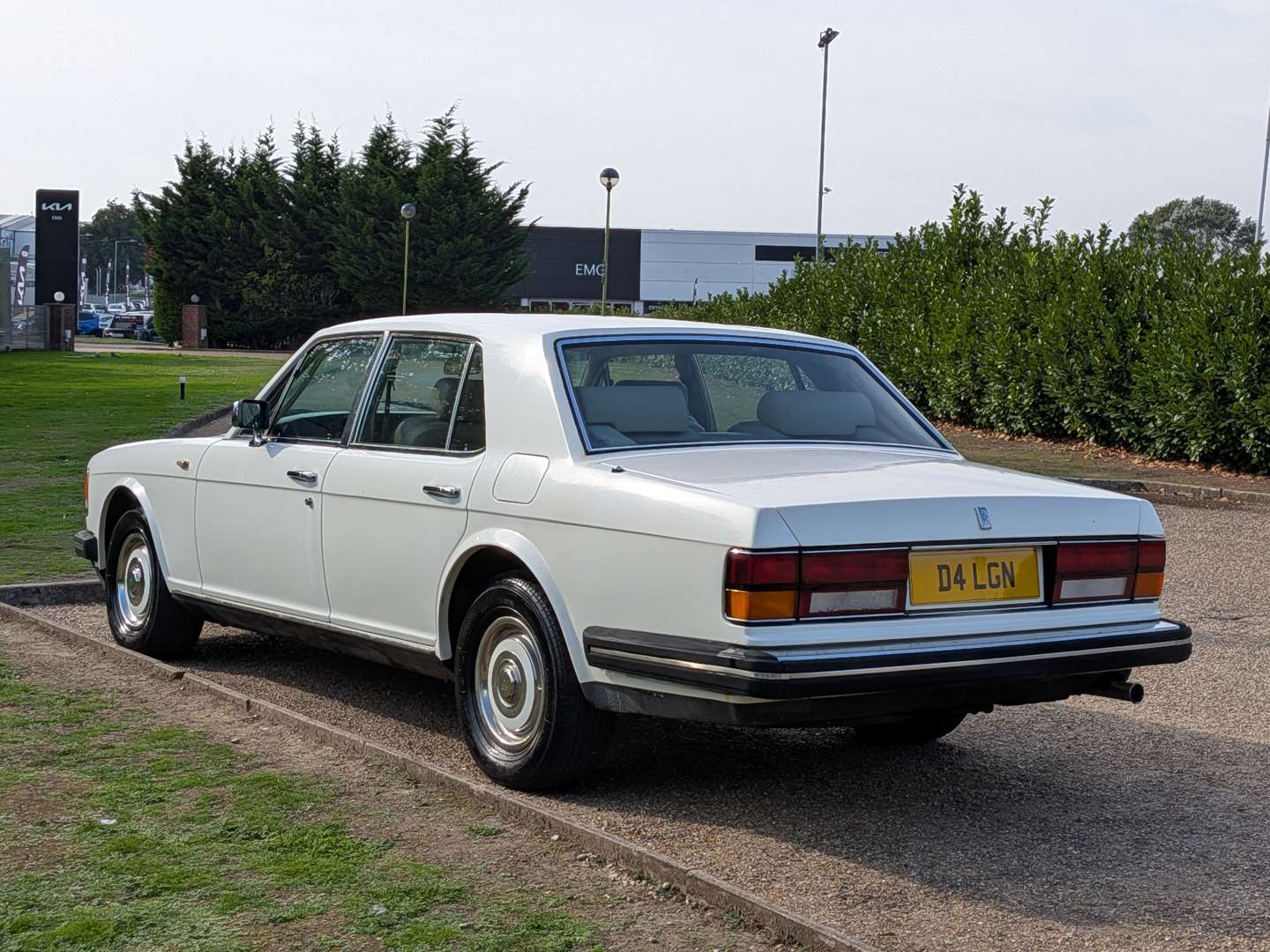 <p>1987 ROLLS ROYCE SILVER SPIRIT</p>