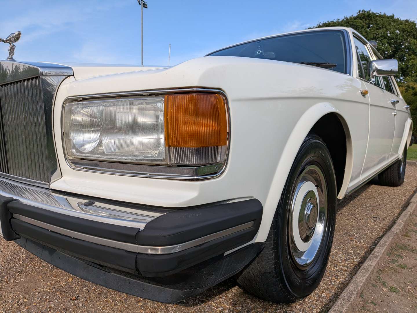 <p>1987 ROLLS ROYCE SILVER SPIRIT</p>