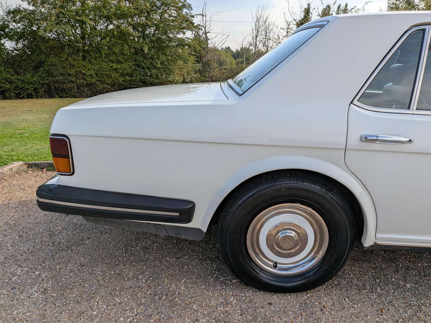 <p>1987 ROLLS ROYCE SILVER SPIRIT</p>