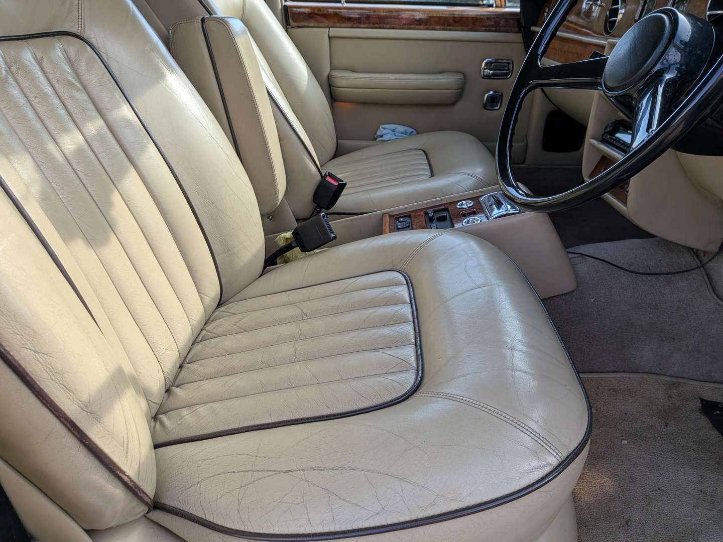 <p>1987 ROLLS ROYCE SILVER SPIRIT</p>