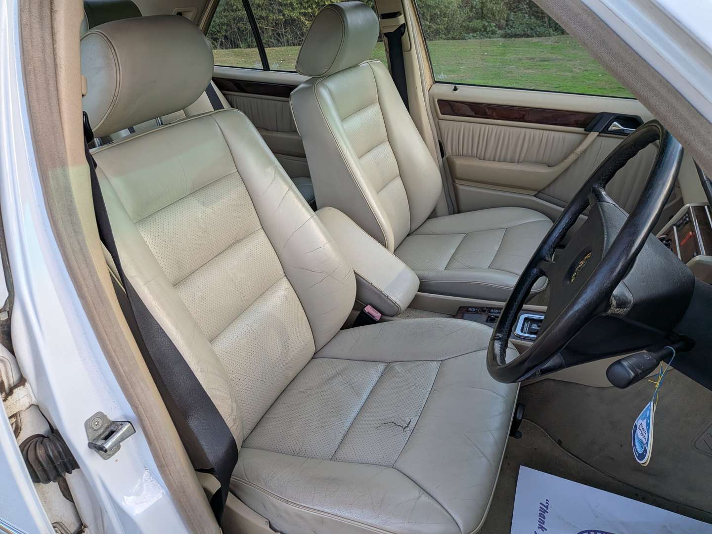 <p>1992 MERCEDES 300E W124 AUTO</p>