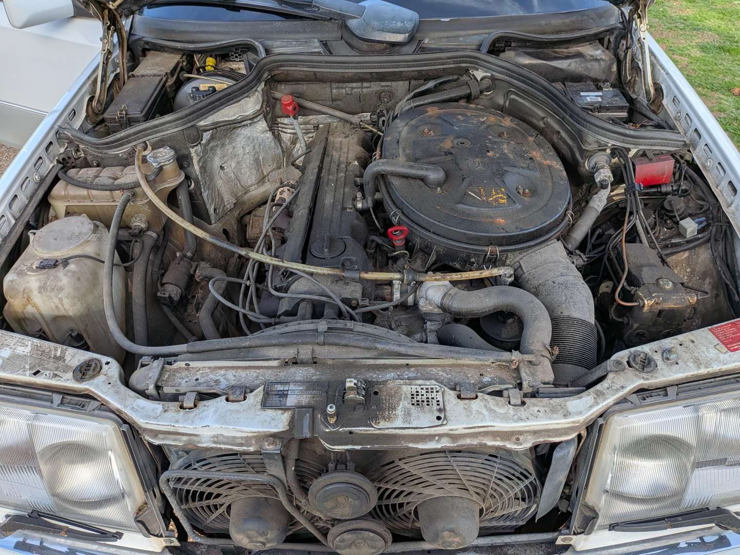 <p>1992 MERCEDES 300E W124 AUTO</p>