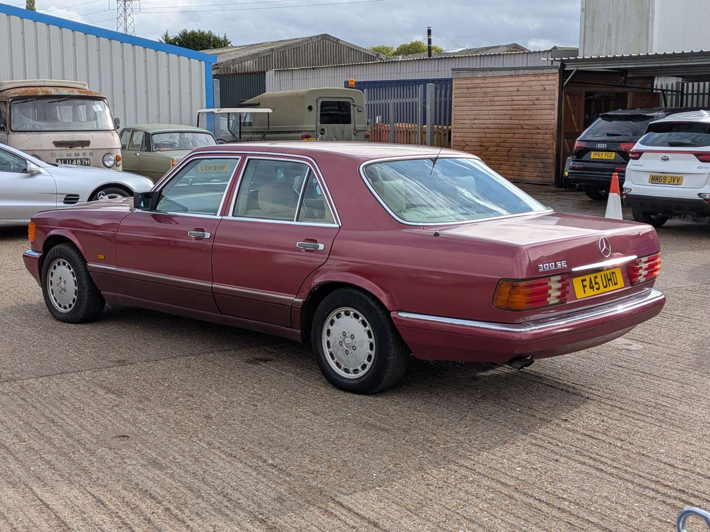 <p>1988 MERCEDES 300SE W126 AUTO</p>