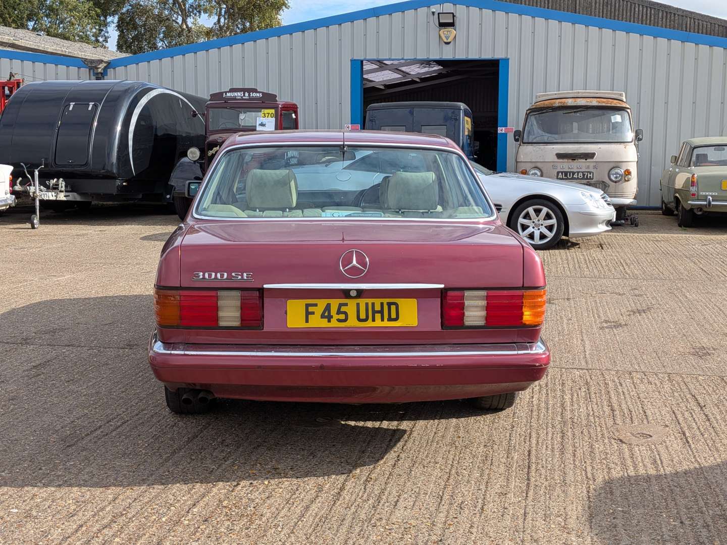 <p>1988 MERCEDES 300SE W126 AUTO</p>