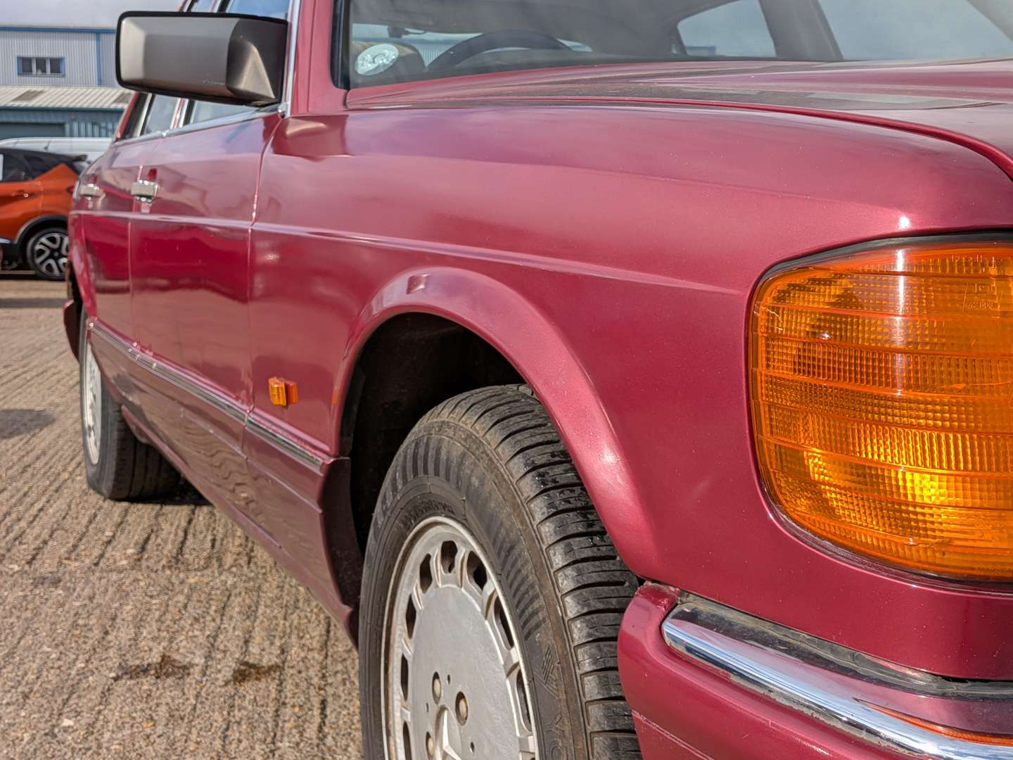 <p>1988 MERCEDES 300SE W126 AUTO</p>