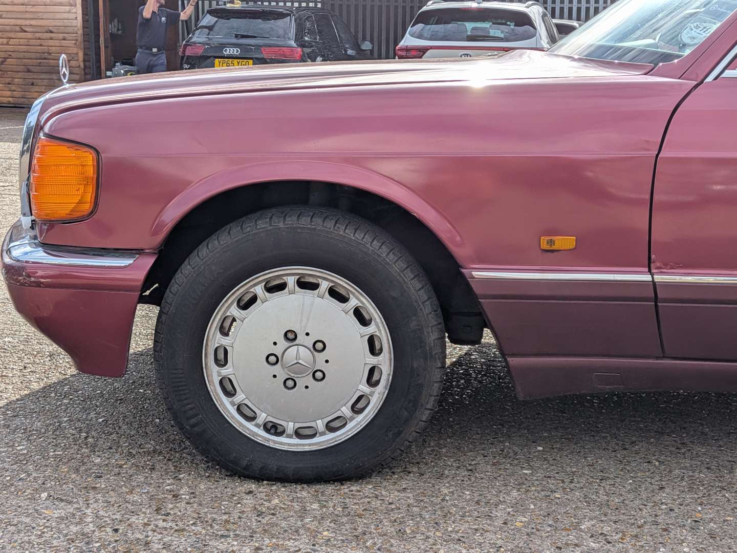 <p>1988 MERCEDES 300SE W126 AUTO</p>