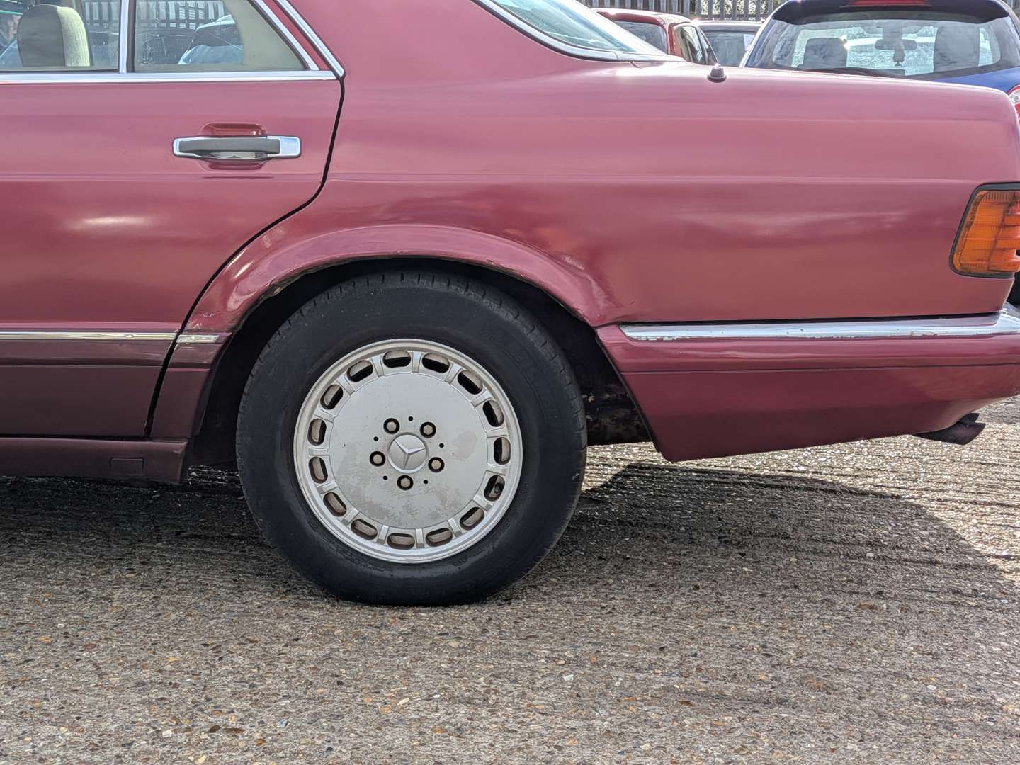 <p>1988 MERCEDES 300SE W126 AUTO</p>