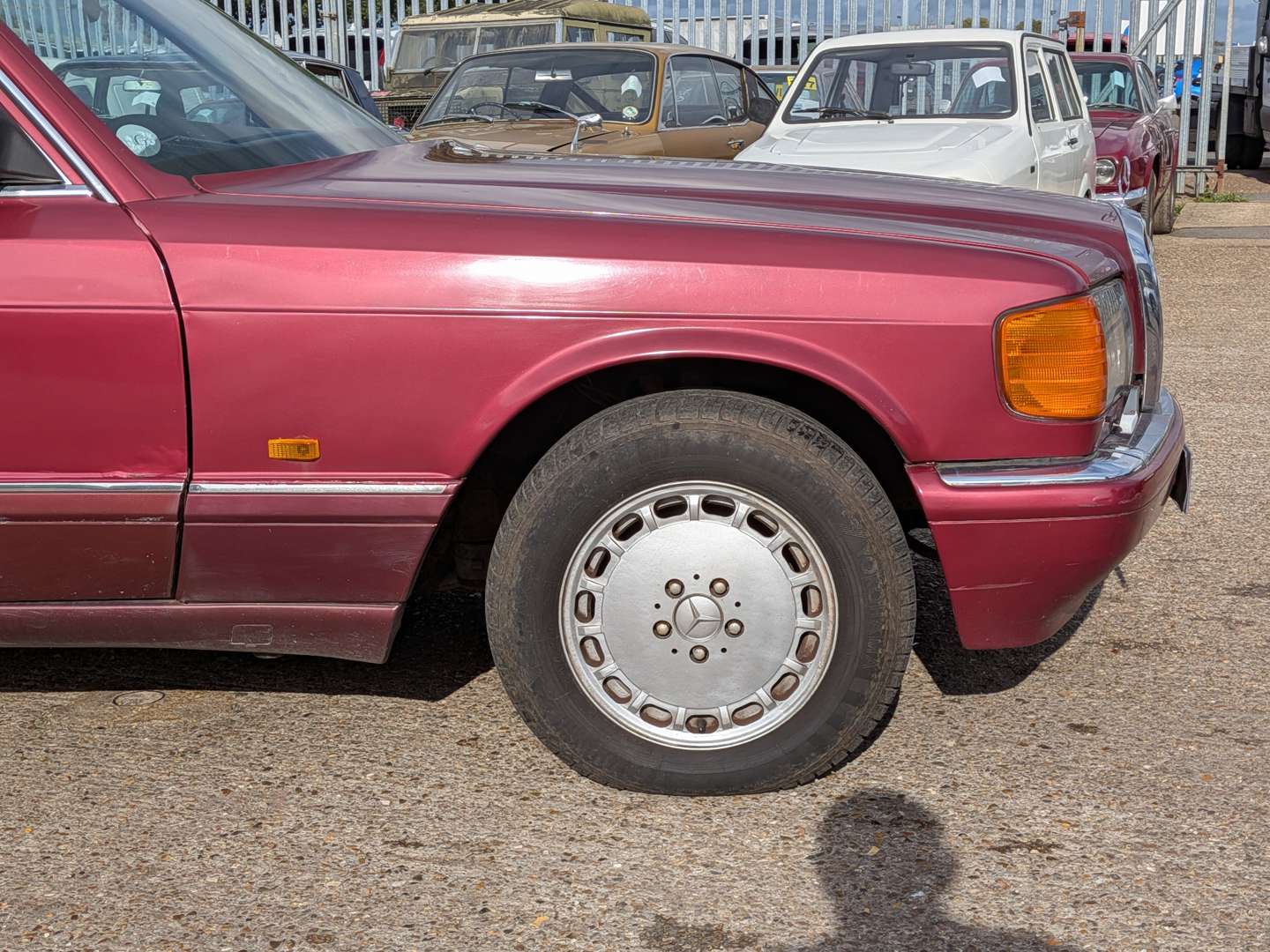 <p>1988 MERCEDES 300SE W126 AUTO</p>