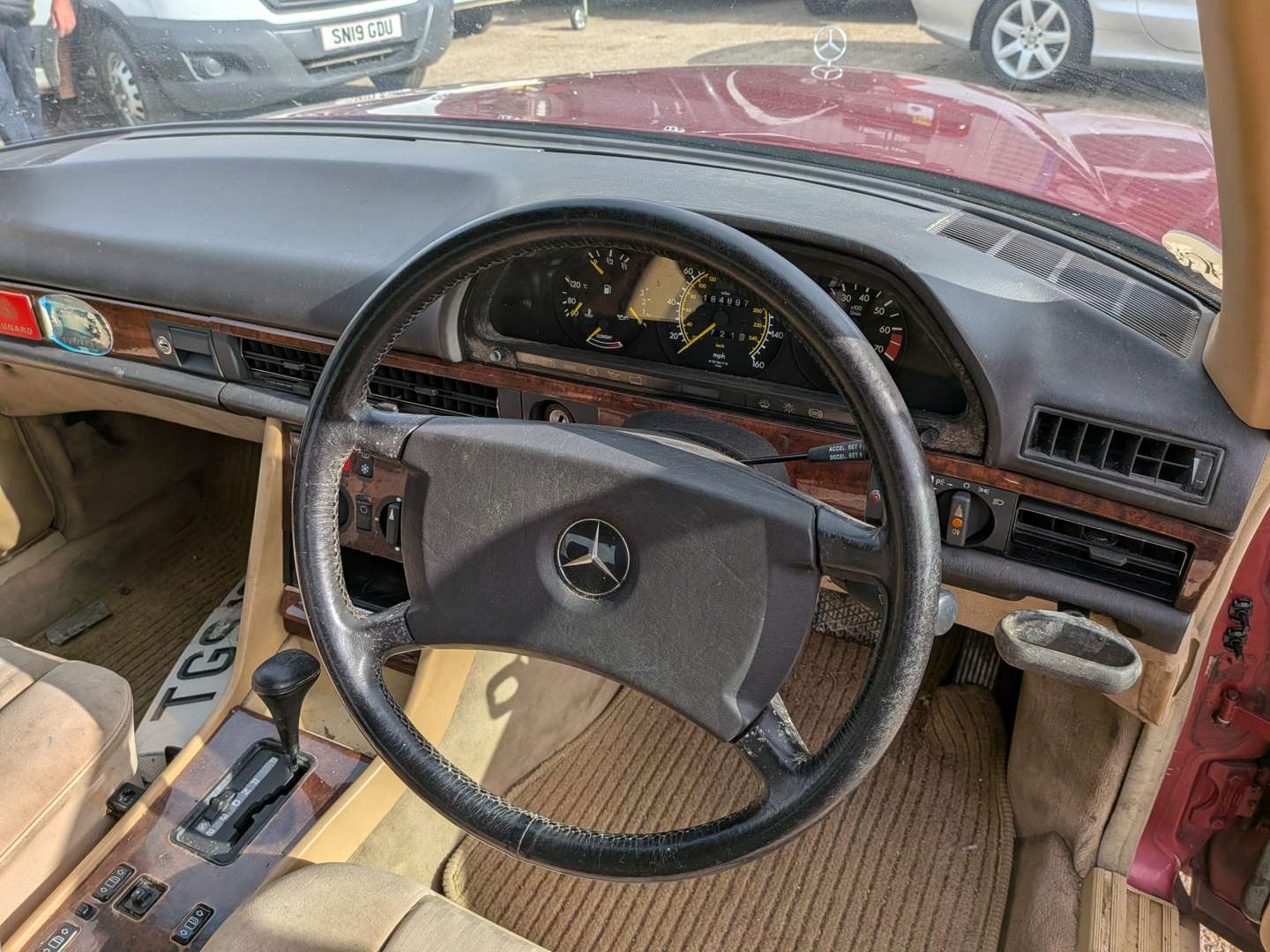 <p>1988 MERCEDES 300SE W126 AUTO</p>
