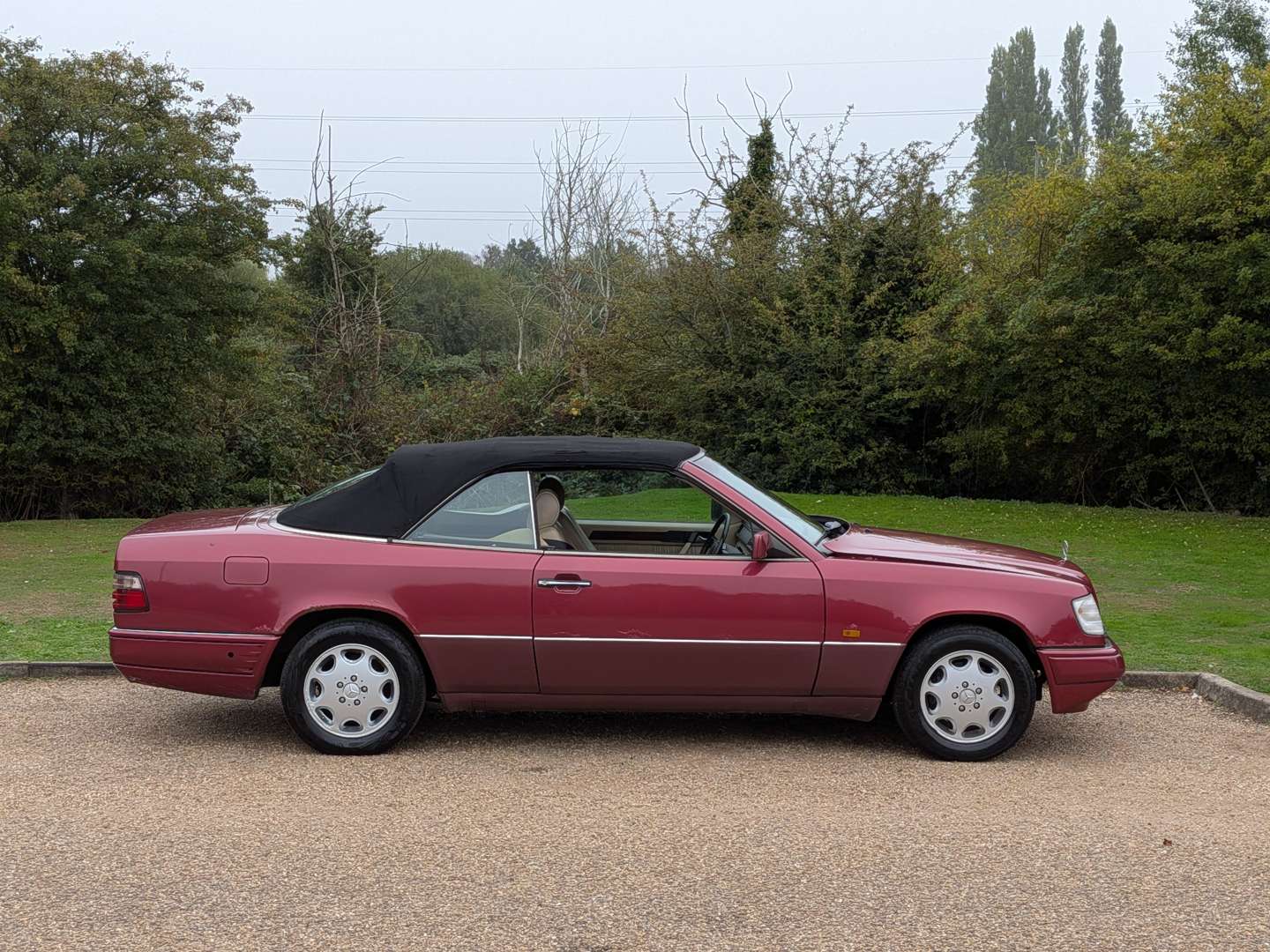 <p>1994 MERCEDES E320 W124 AUTO</p>
