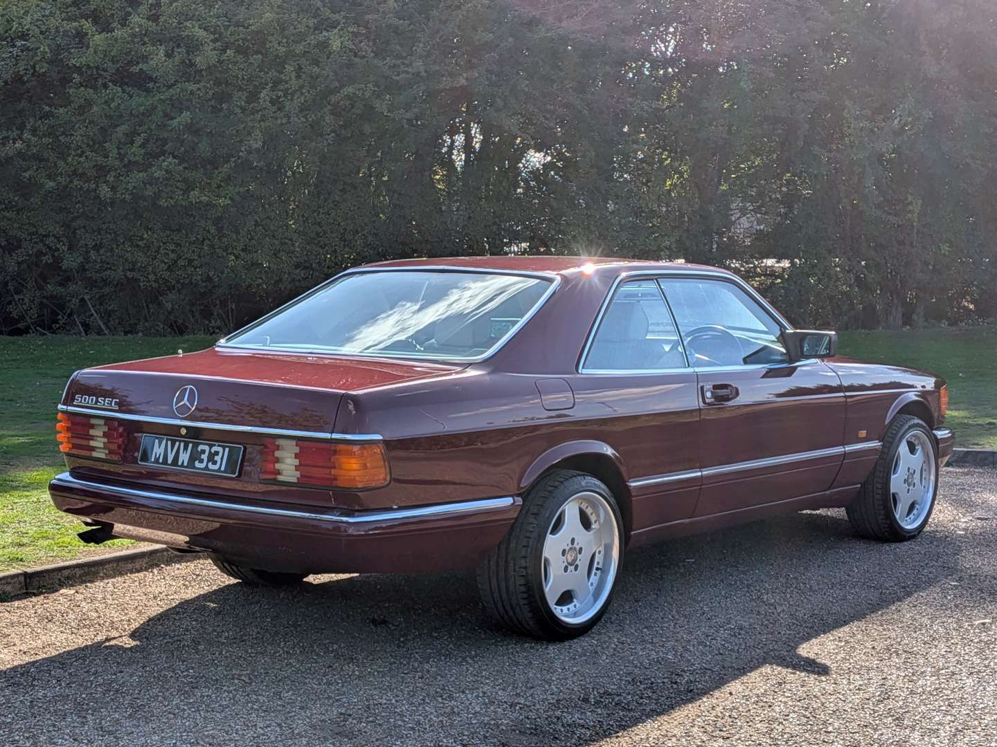 <p>1987 MERCEDES 500SEC C126</p>