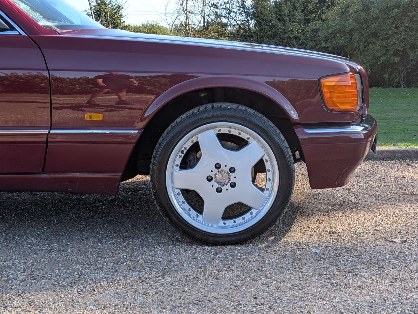 <p>1987 MERCEDES 500SEC C126</p>
