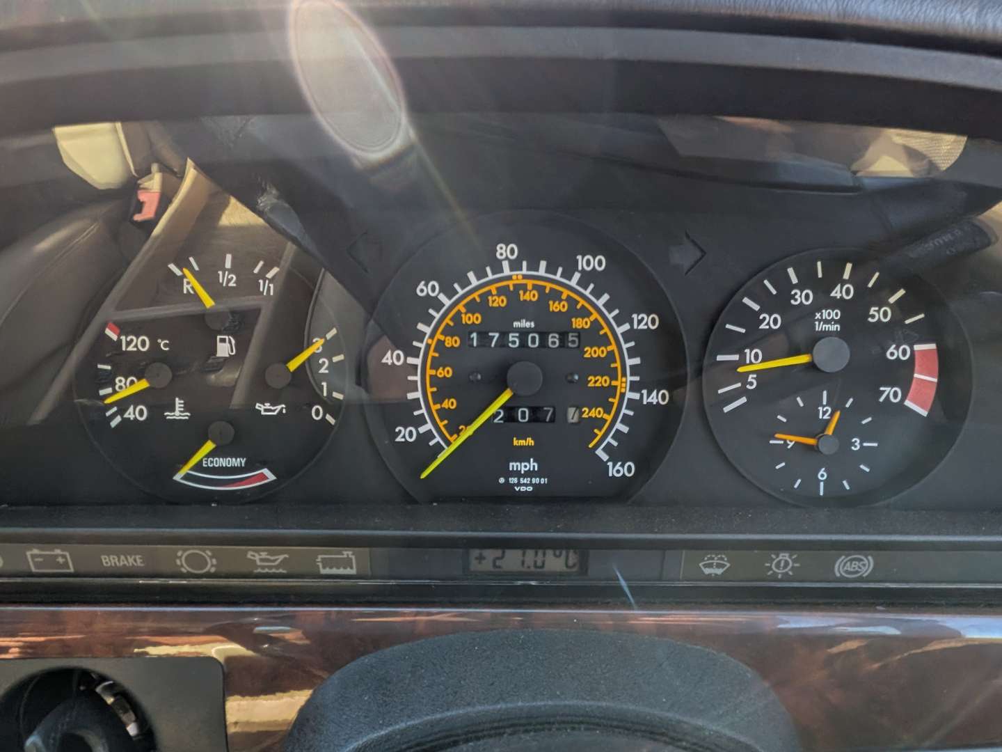 <p>1987 MERCEDES 500SEC C126</p>
