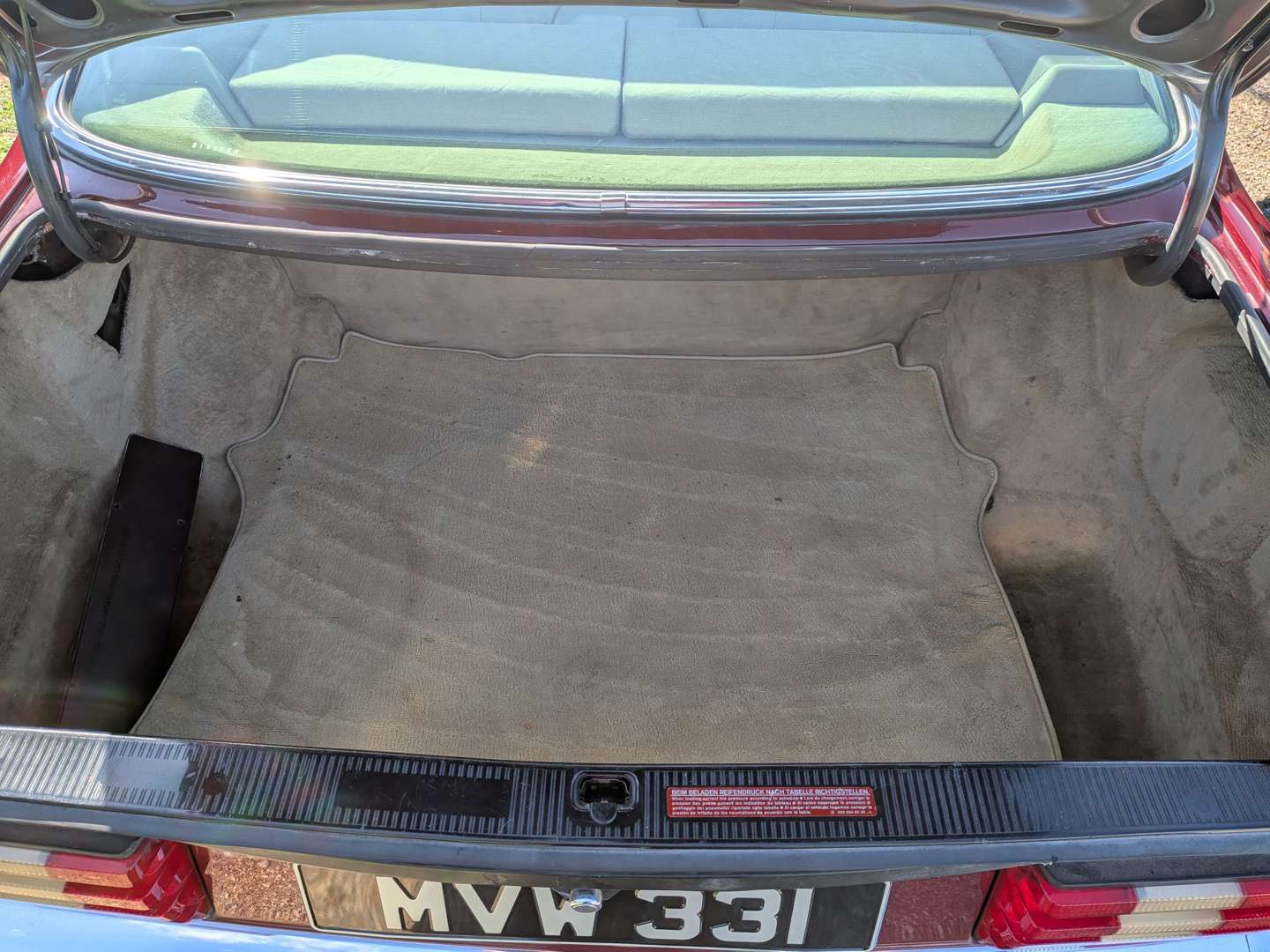 <p>1987 MERCEDES 500SEC C126</p>