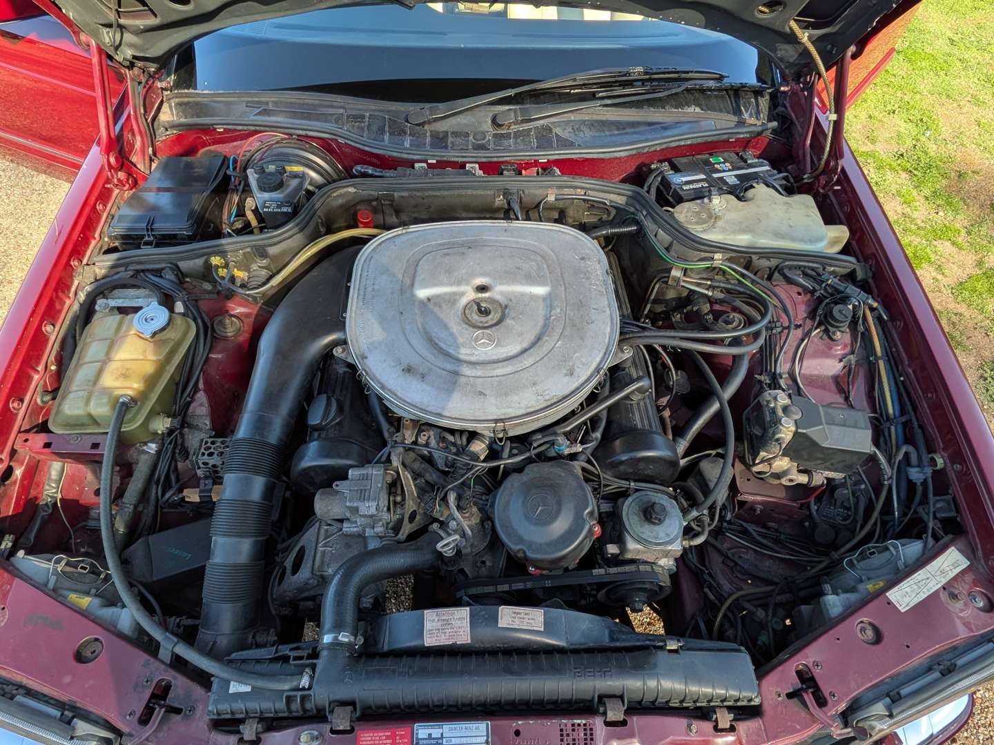 <p>1987 MERCEDES 500SEC C126</p>