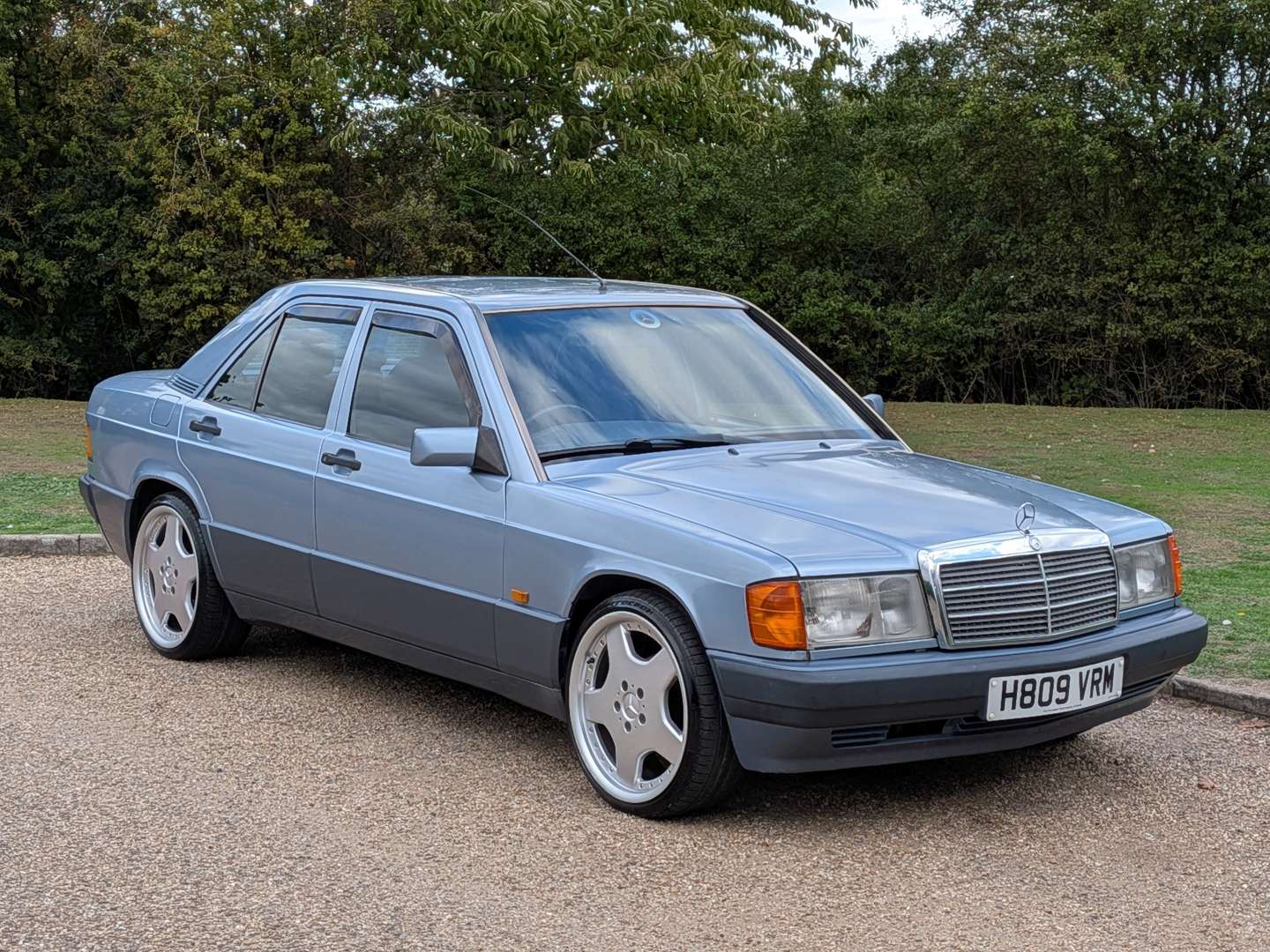 <p>1991 MERCEDES 190D W201</p>