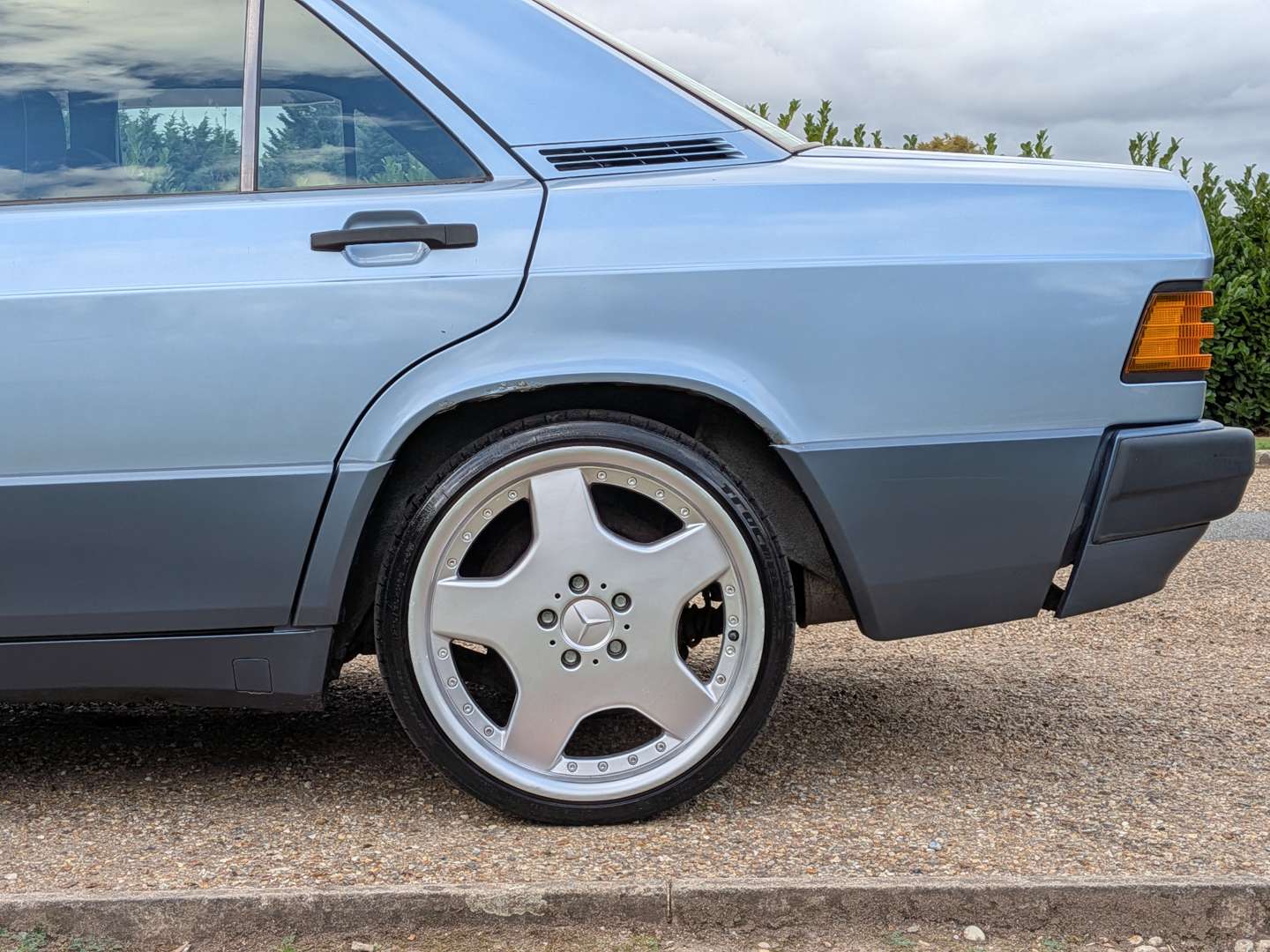 <p>1991 MERCEDES 190D W201</p>