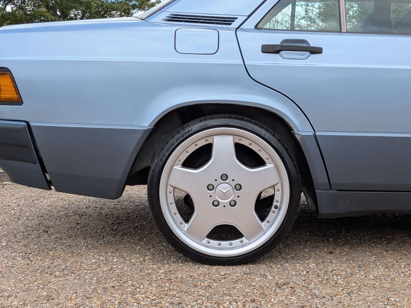 <p>1991 MERCEDES 190D W201</p>