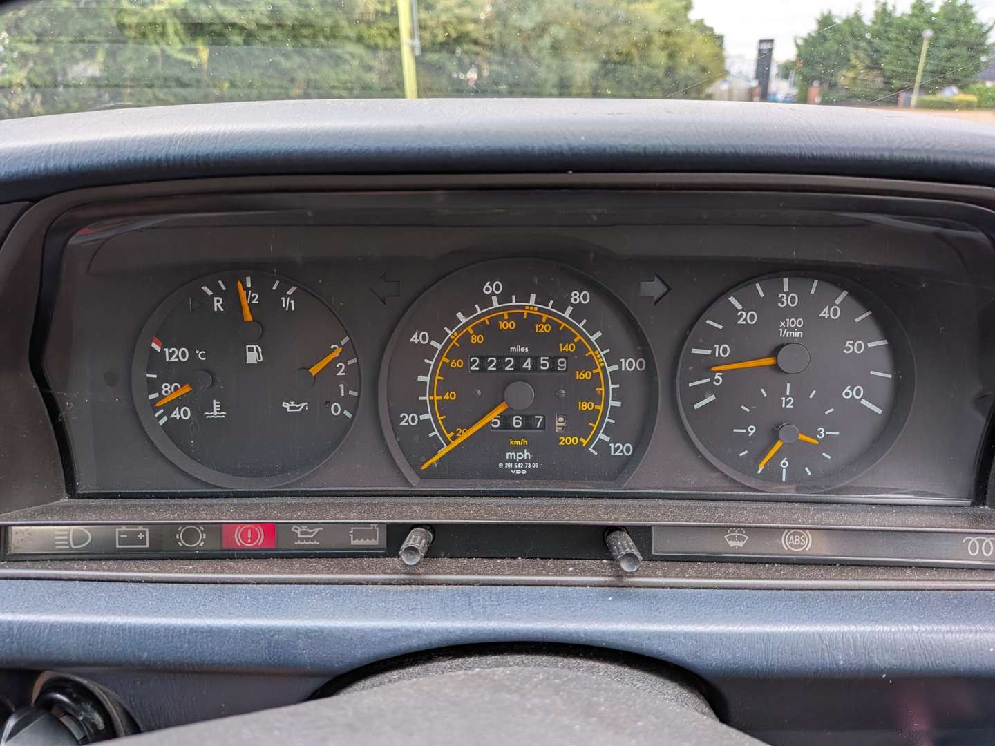 <p>1991 MERCEDES 190D W201</p>