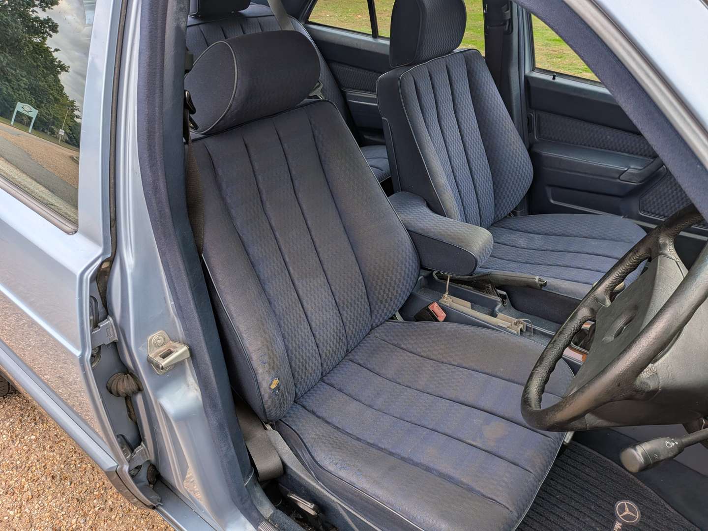 <p>1991 MERCEDES 190D W201</p>