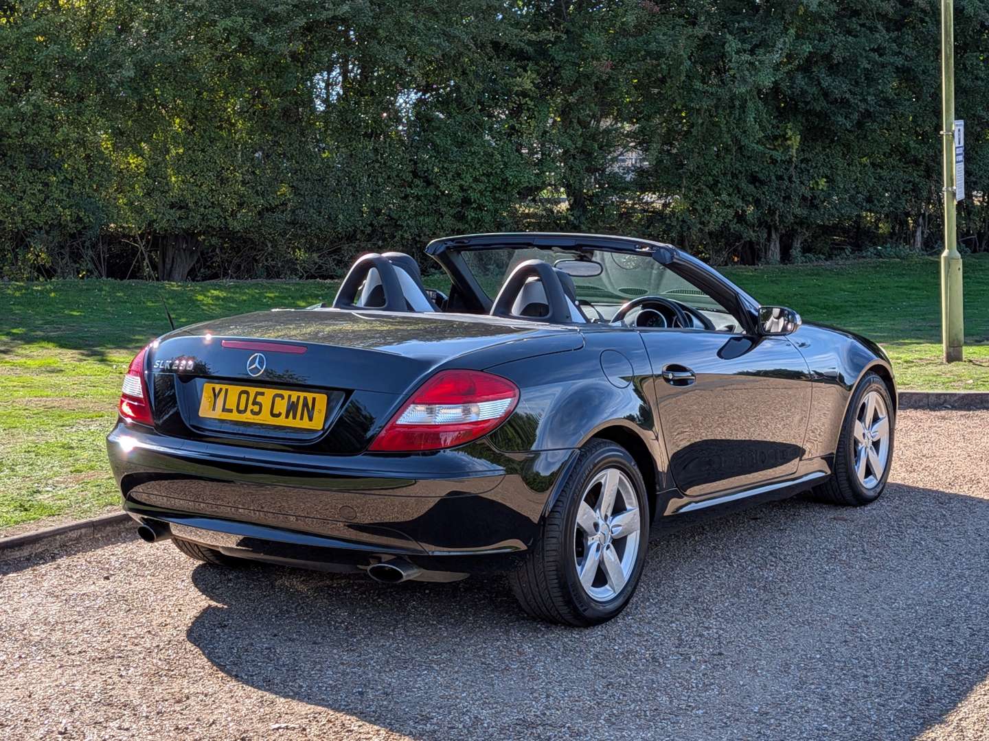 <p>2005 MERCEDES SLK280 R171</p>