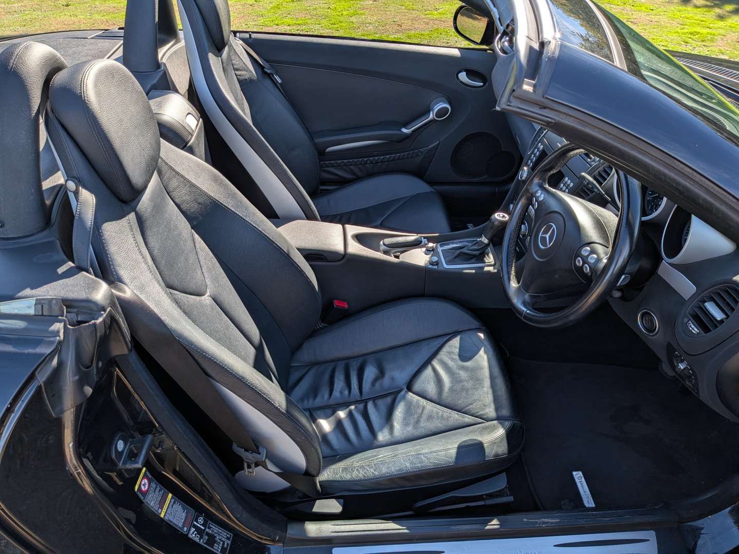 <p>2005 MERCEDES SLK280 R171</p>