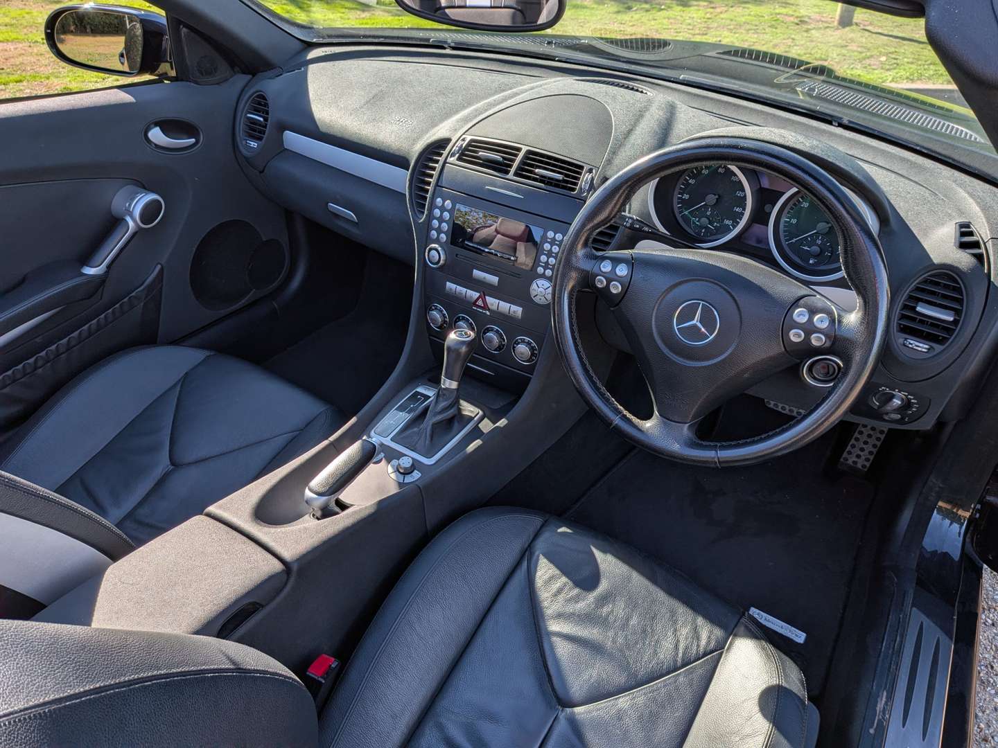 <p>2005 MERCEDES SLK280 R171</p>