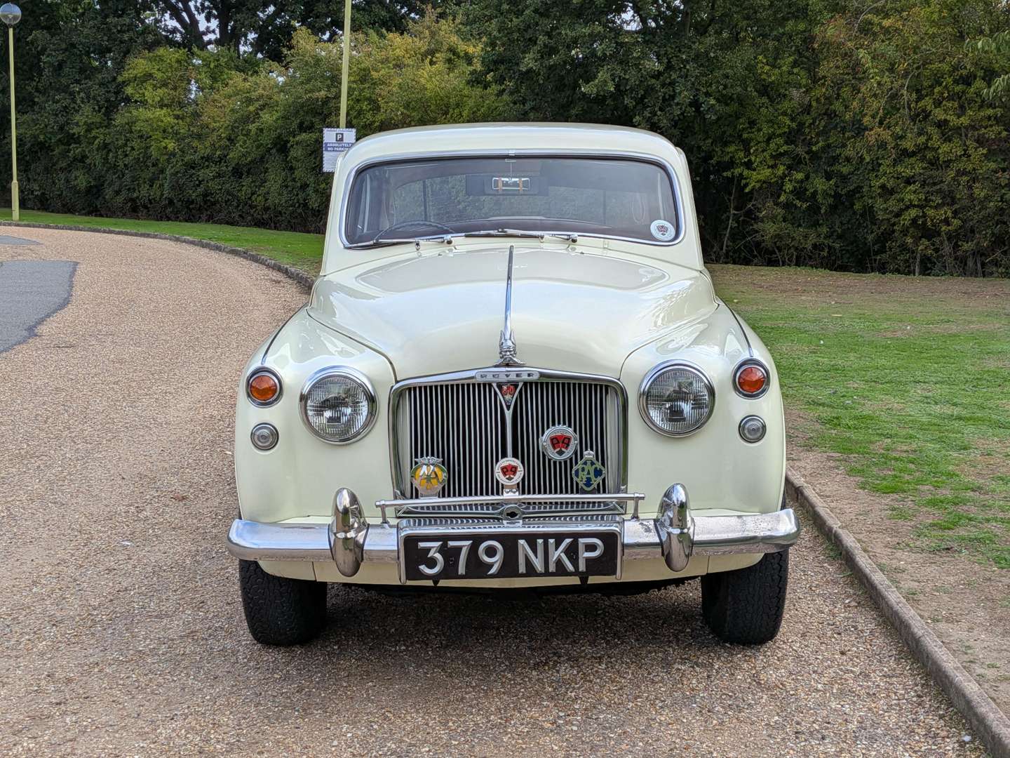 <p>1961 ROVER P4 80</p>