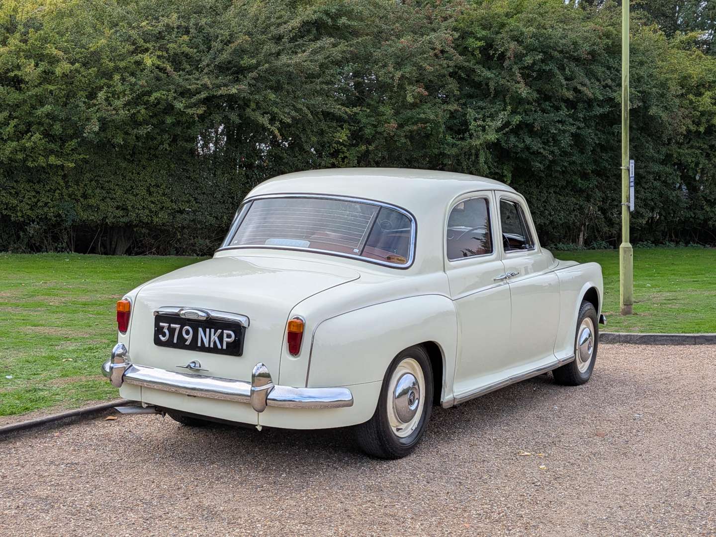 <p>1961 ROVER P4 80</p>