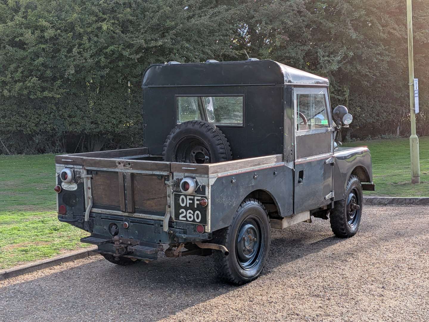 <p>1954 LAND ROVER SERIES 1 86"</p>