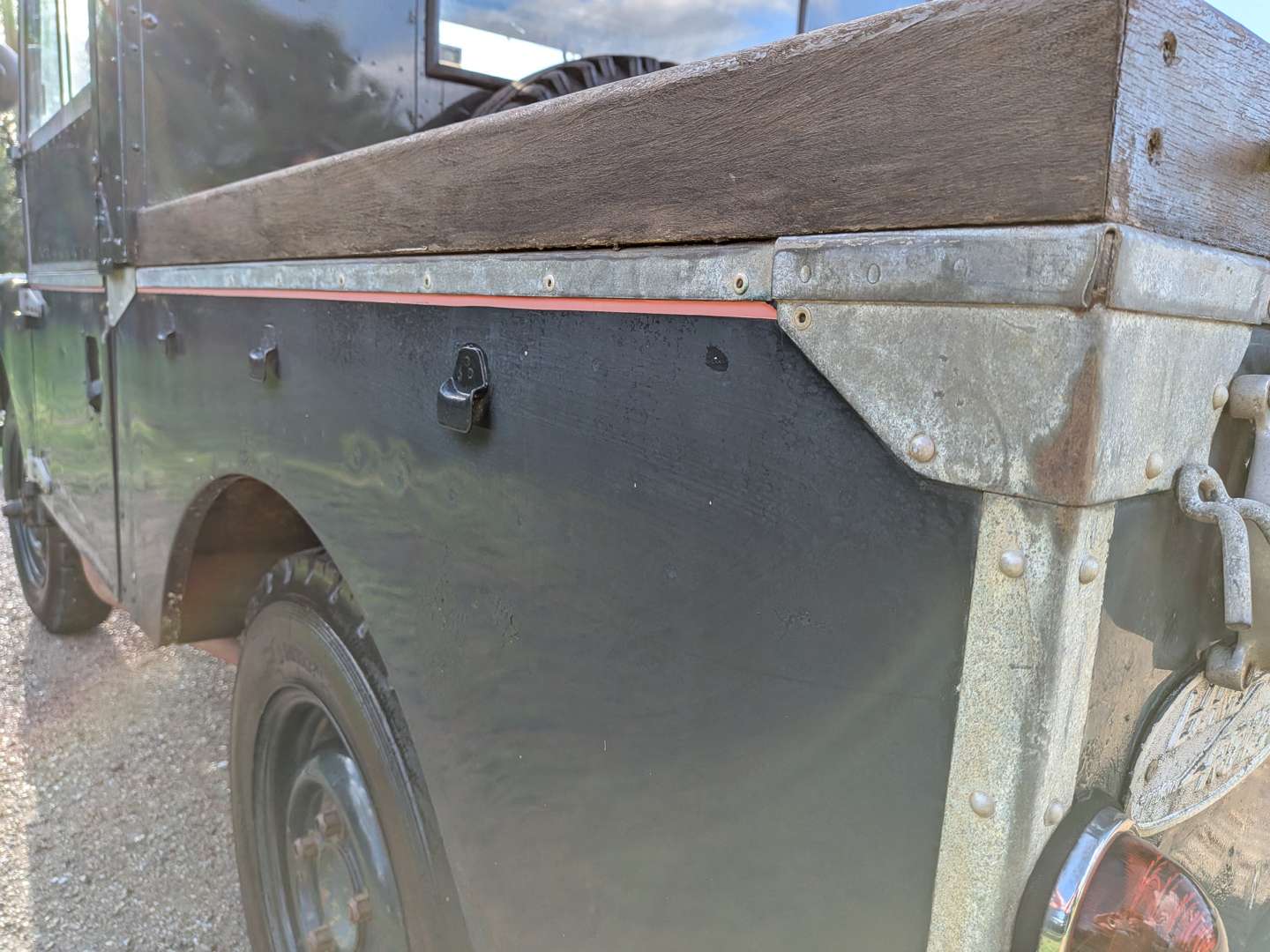 <p>1954 LAND ROVER SERIES 1 86"</p>