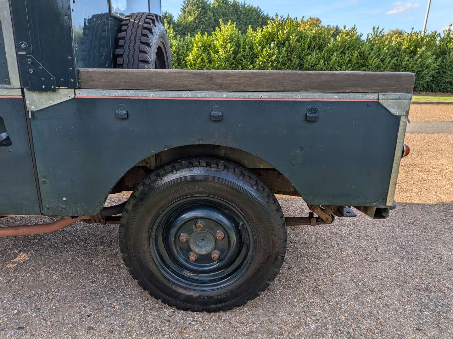<p>1954 LAND ROVER SERIES 1 86"</p>