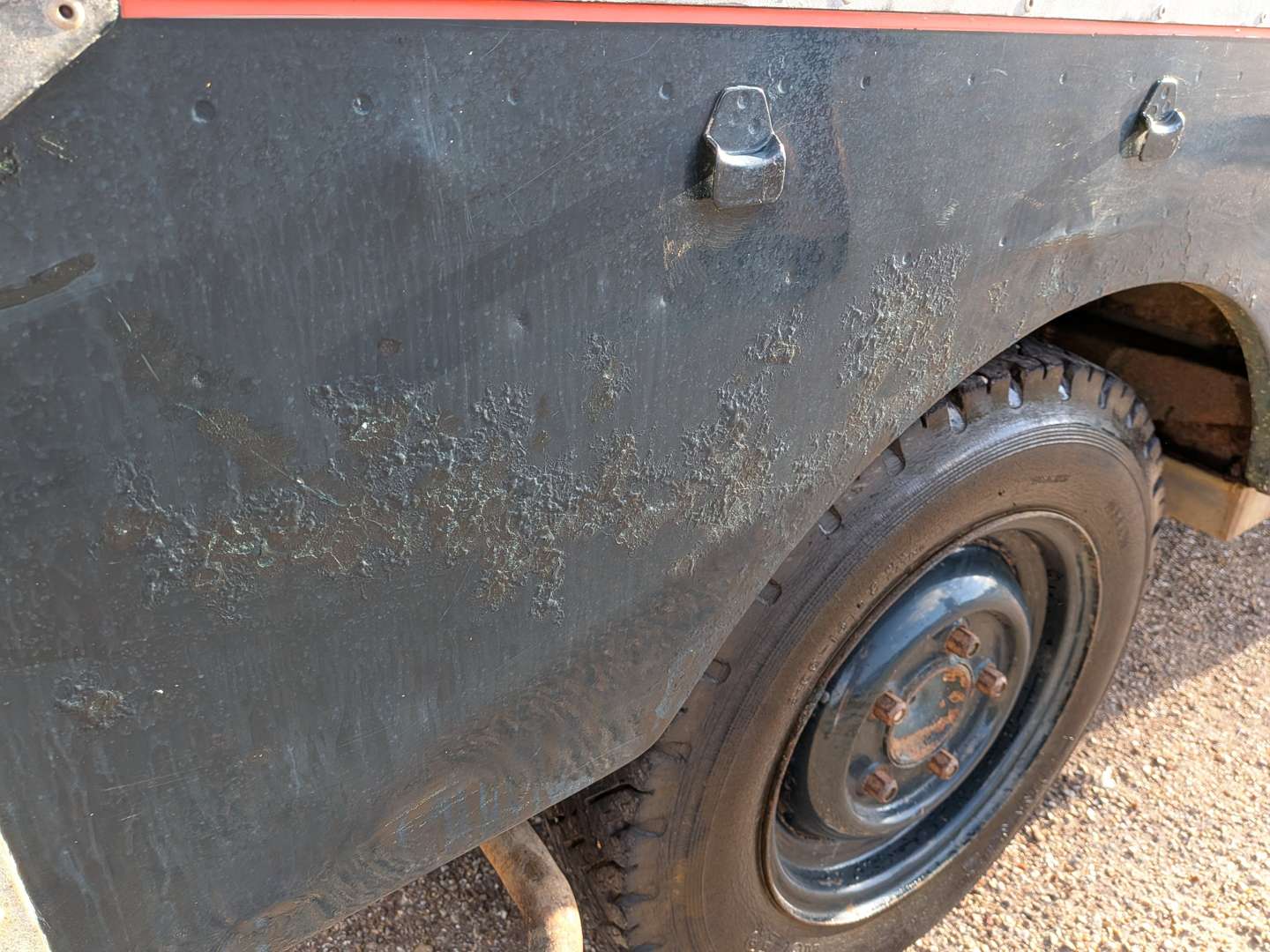 <p>1954 LAND ROVER SERIES 1 86"</p>