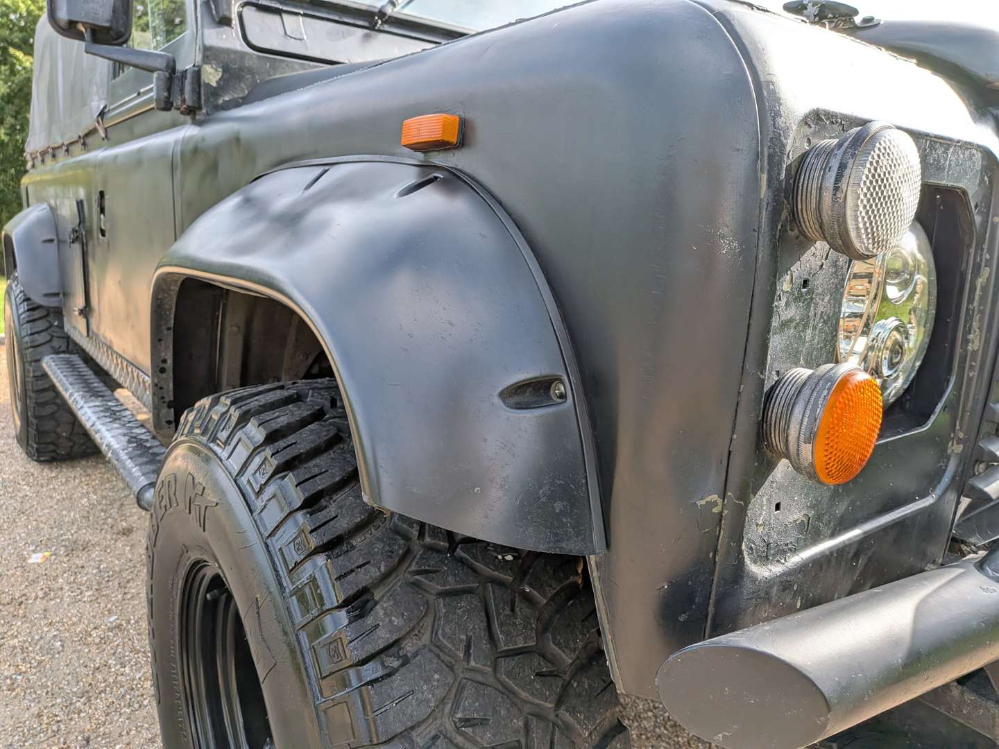 <p>1994 LAND ROVER DEFENDER 110</p>