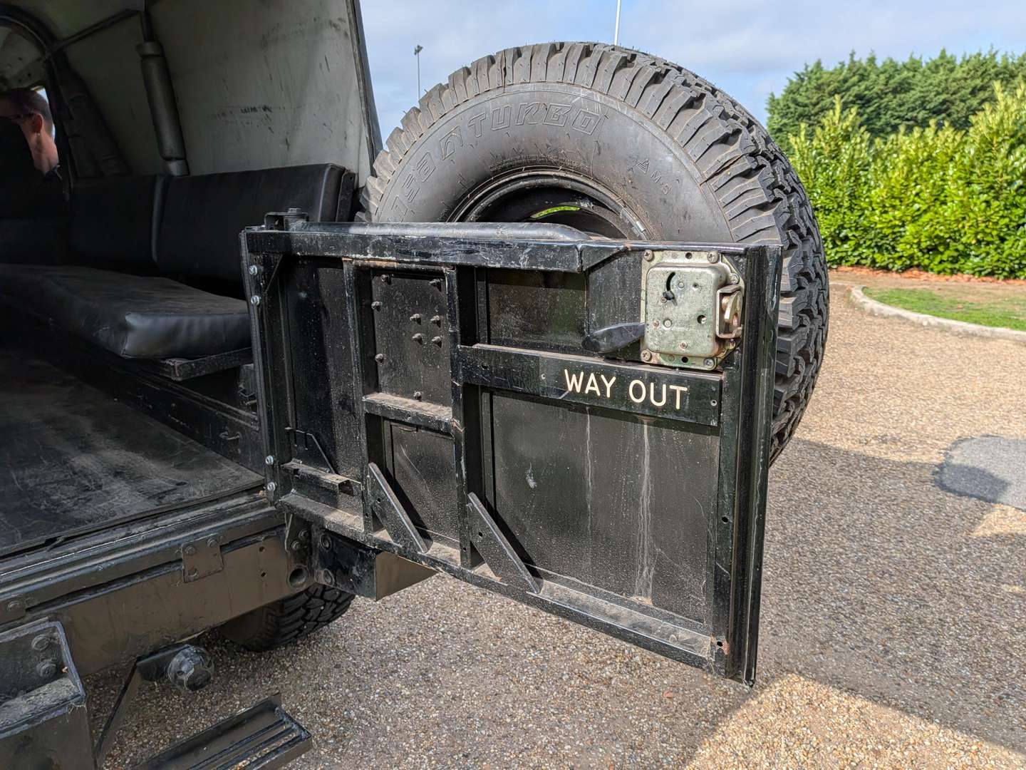 <p>1994 LAND ROVER DEFENDER 110</p>