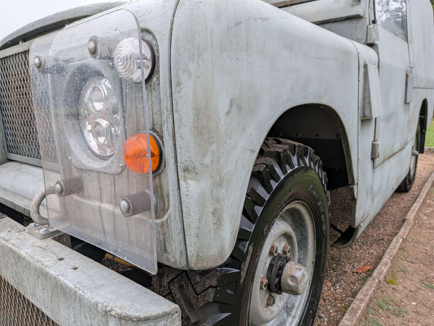 <p>1969 LAND ROVER SERIES 2A 109"</p>