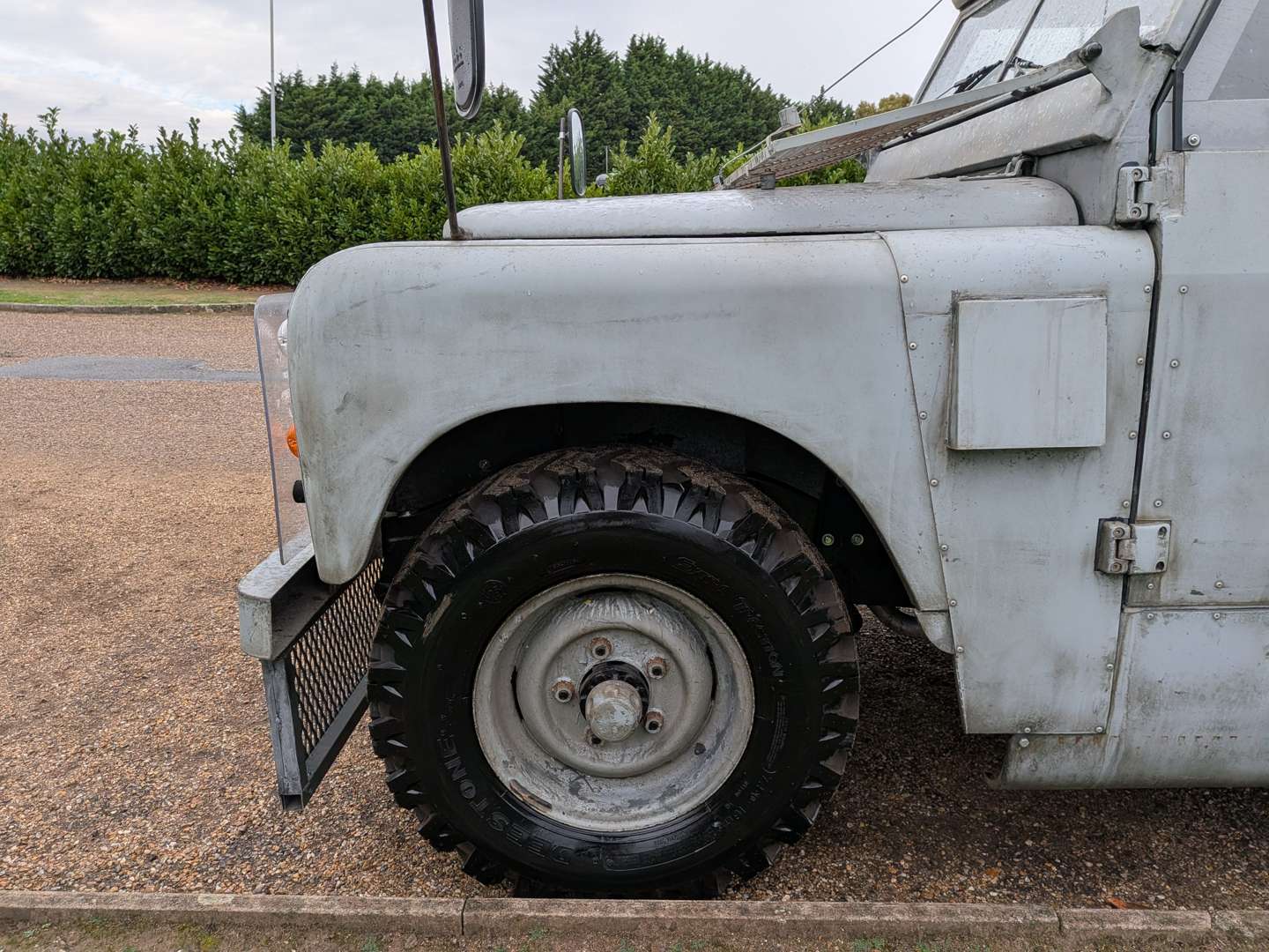 <p>1969 LAND ROVER SERIES 2A 109"</p>