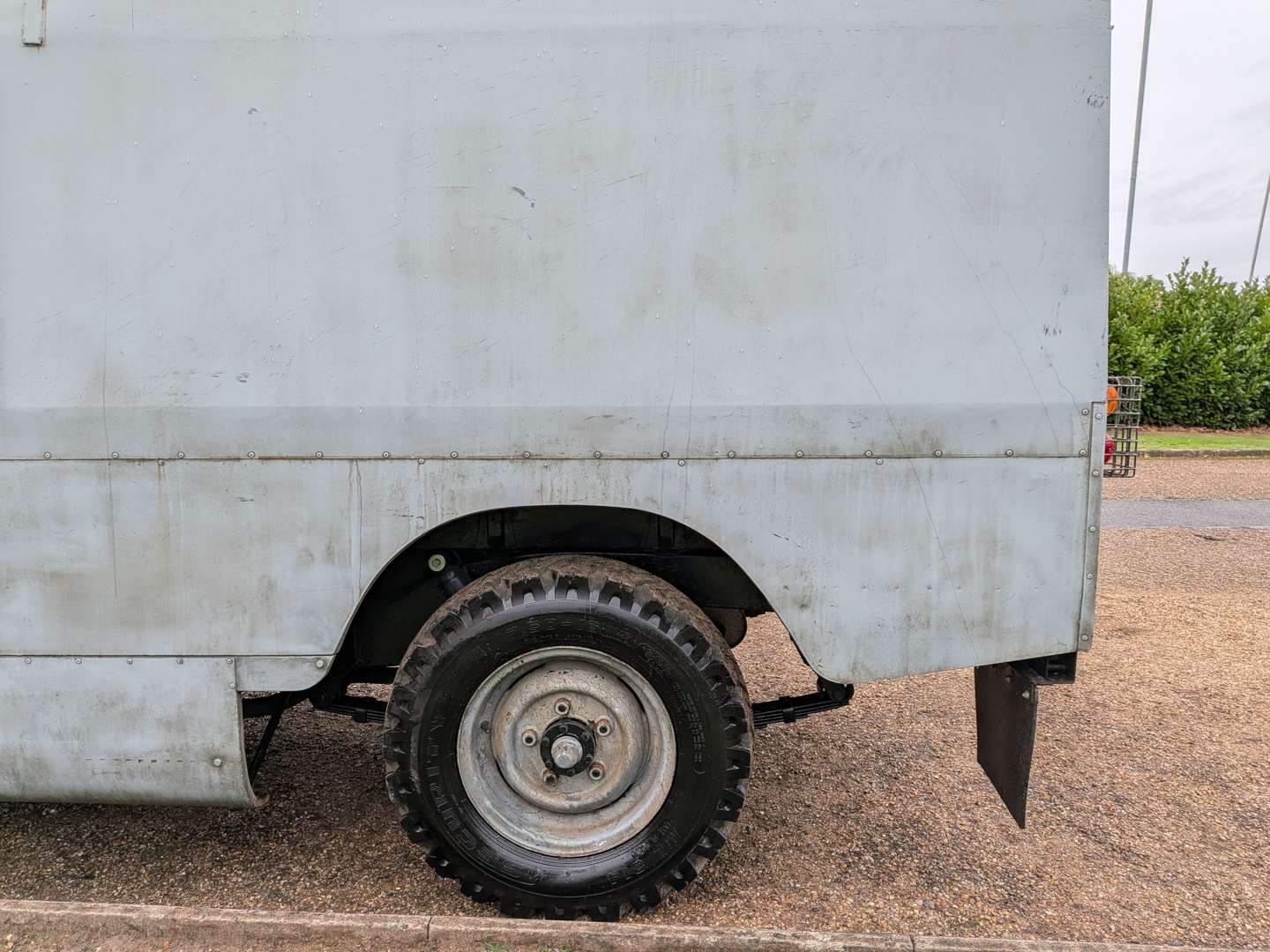 <p>1969 LAND ROVER SERIES 2A 109"</p>