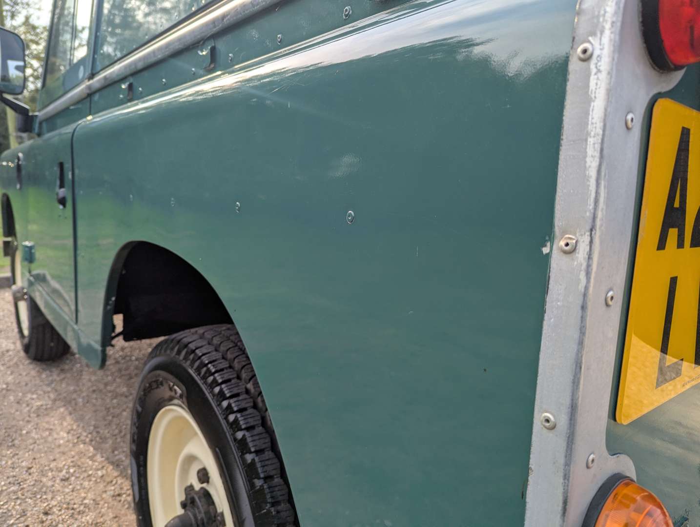 <p>1984 LAND ROVER SERIES 3 SWB</p>