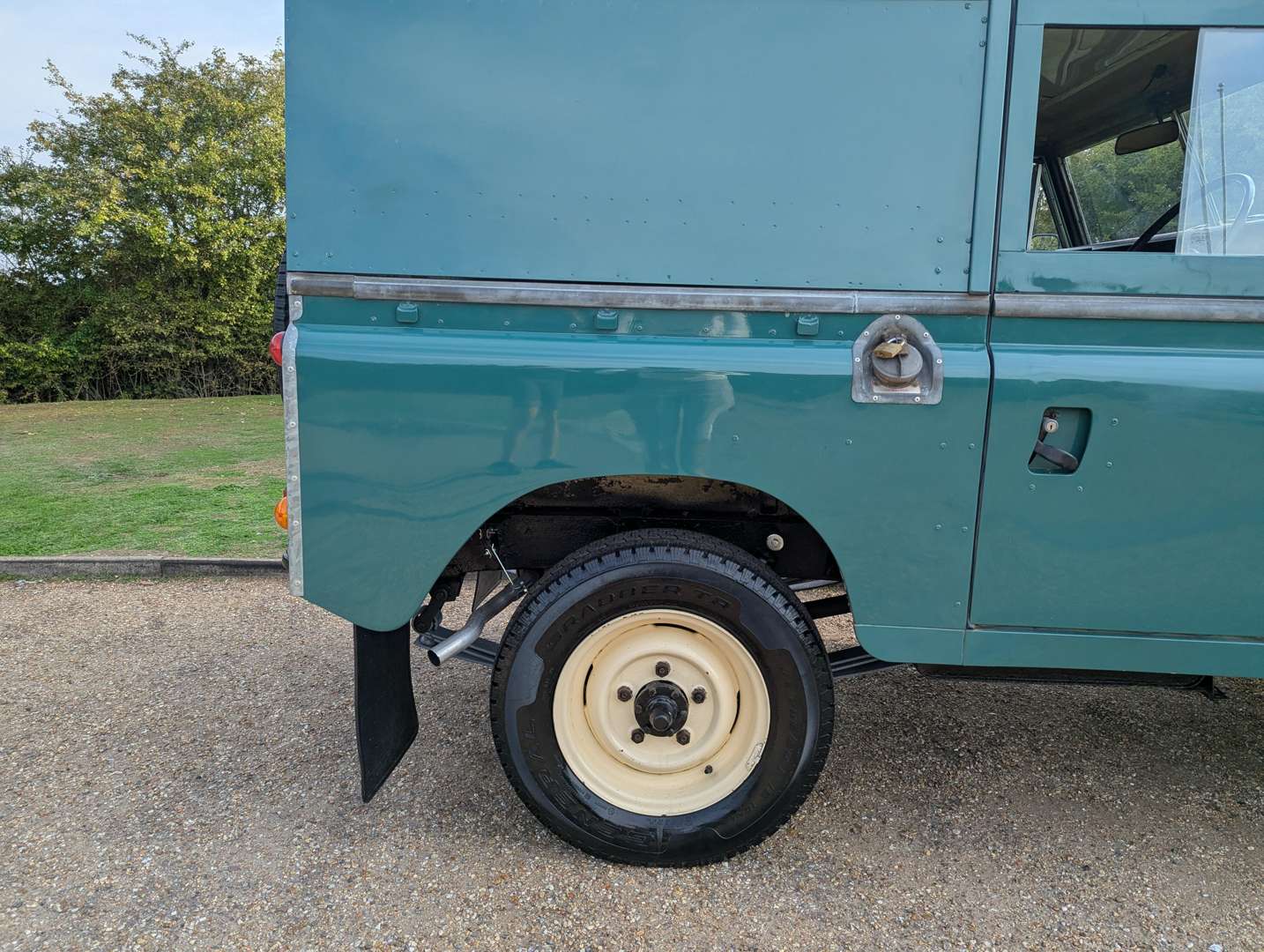<p>1984 LAND ROVER SERIES 3 SWB</p>