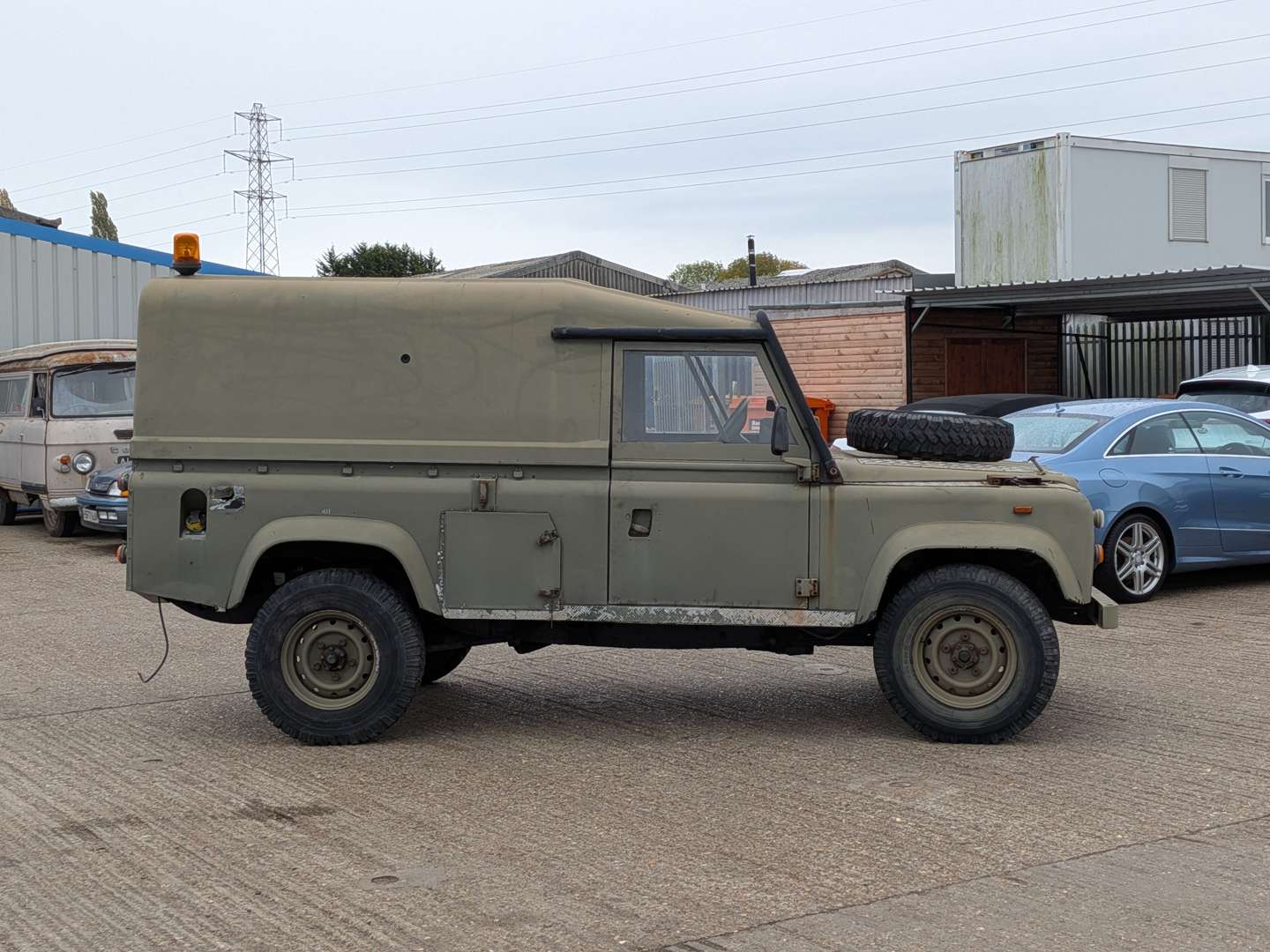 <p>1994 LAND ROVER 110 TITHONUS</p>