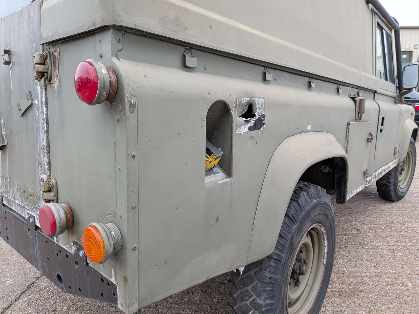 <p>1994 LAND ROVER 110 TITHONUS</p>