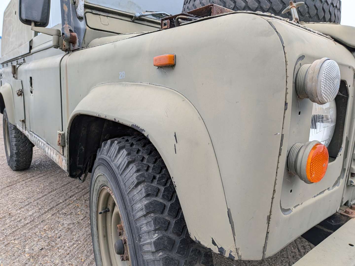 <p>1994 LAND ROVER 110 TITHONUS</p>