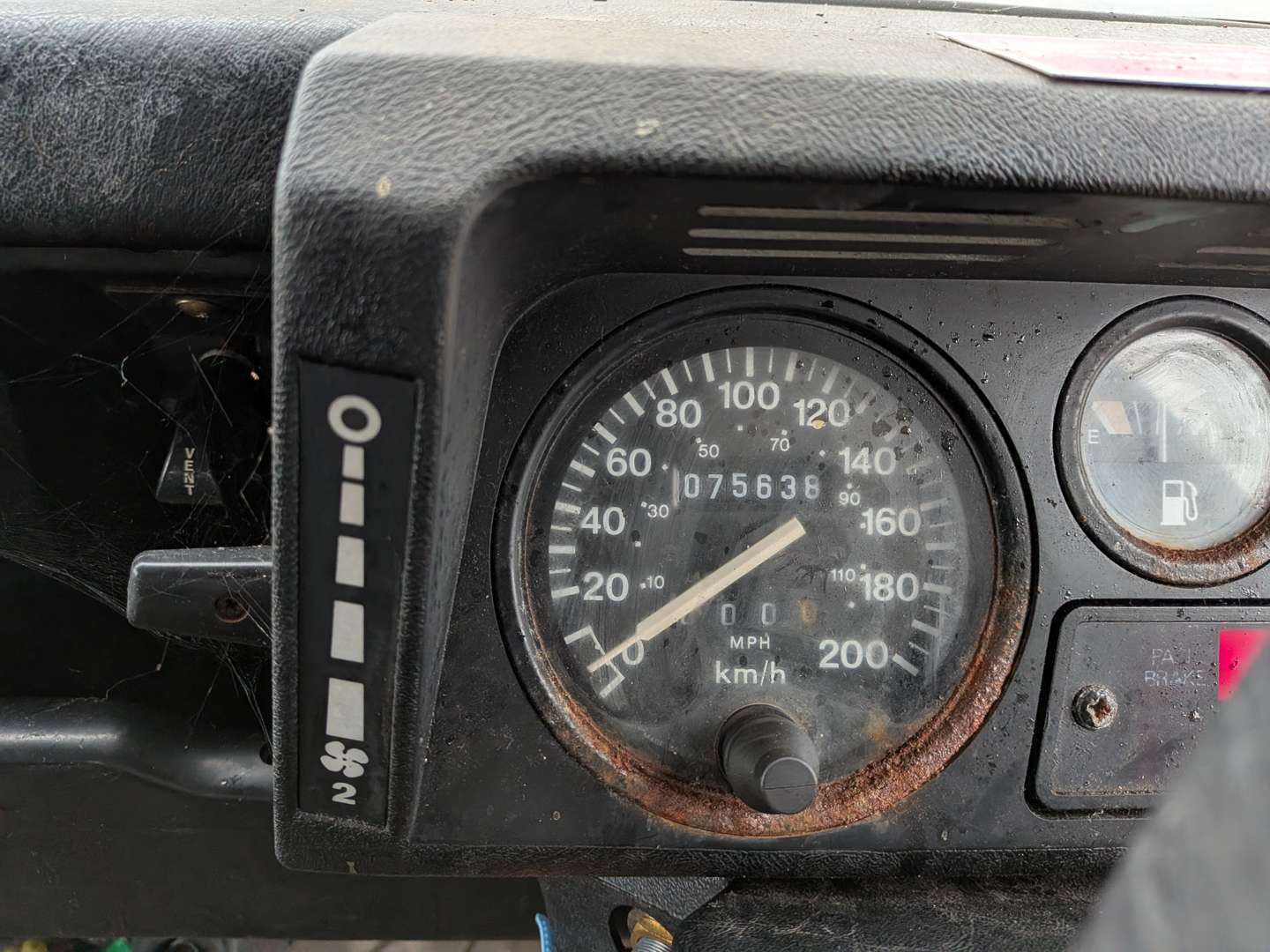 <p>1994 LAND ROVER 110 TITHONUS</p>